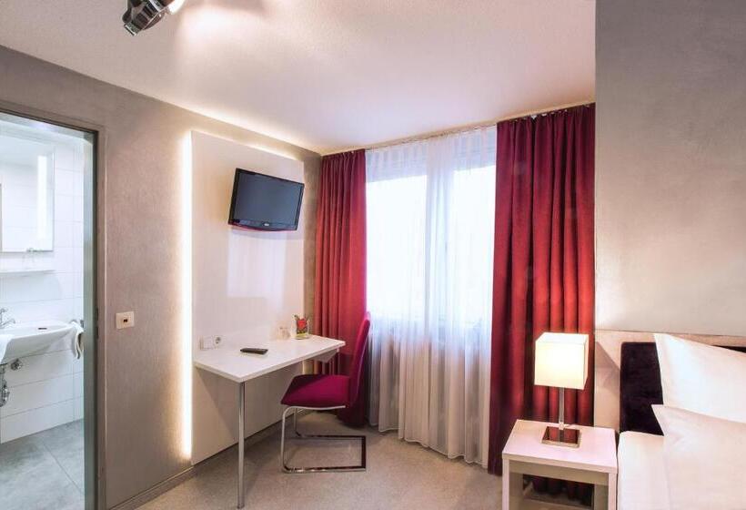 اتاق لوکس یک تخته, Hellers Twenty Four Ii  24h Check In