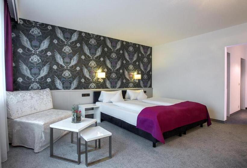 חדר דלוקס, Hellers Twenty Four Ii  24h Check In