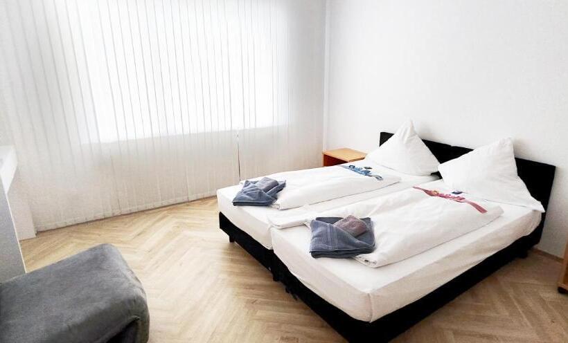 Апартаменты 3 Спальни, Hellers Twenty Four Ii  24h Check In