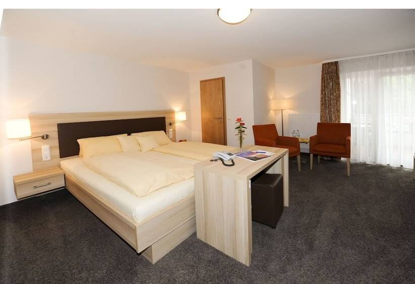 חדר דלוקס, Hellers Twenty Four Ii  24h Check In