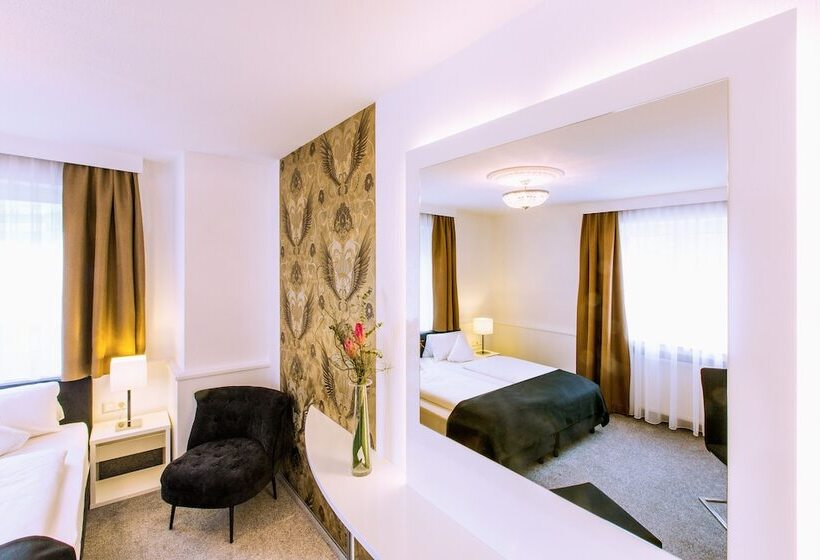 חדר דלוקס, Hellers Twenty Four Ii  24h Check In