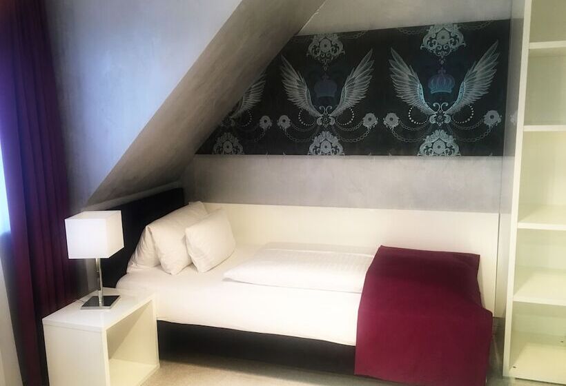 חדר דלוקס יחיד, Hellers Twenty Four Ii  24h Check In