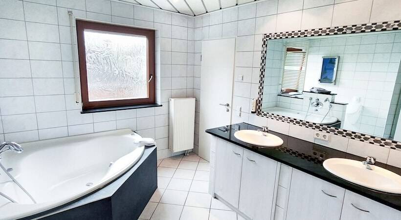 דירת חדר דלוקס, Hellers Twenty Four Ii  24h Check In