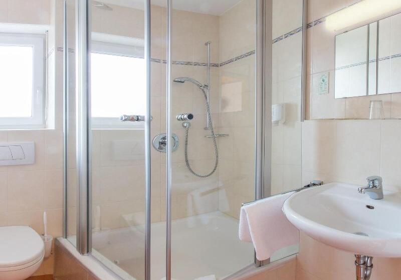 חדר סטנדרט יחיד, Hellers Twenty Four Ii  24h Check In