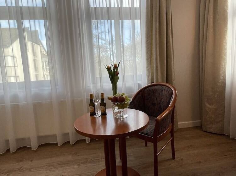 스탠다드 룸, Kolossos Düsseldorf   Neuss