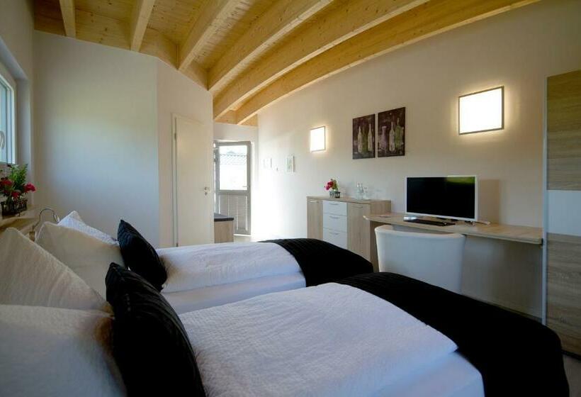 غرفة قياسية, Restaurant Haus Berger