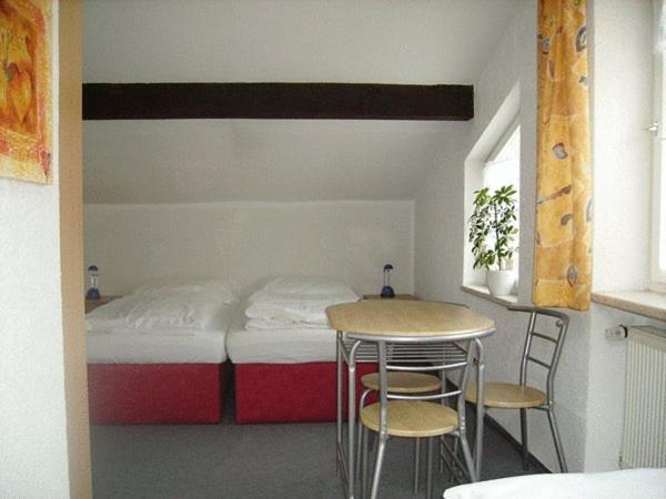 패밀리 룸, Schatz'n Hof