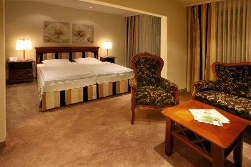 סוויטת ג'וניור, Waldecker Hof