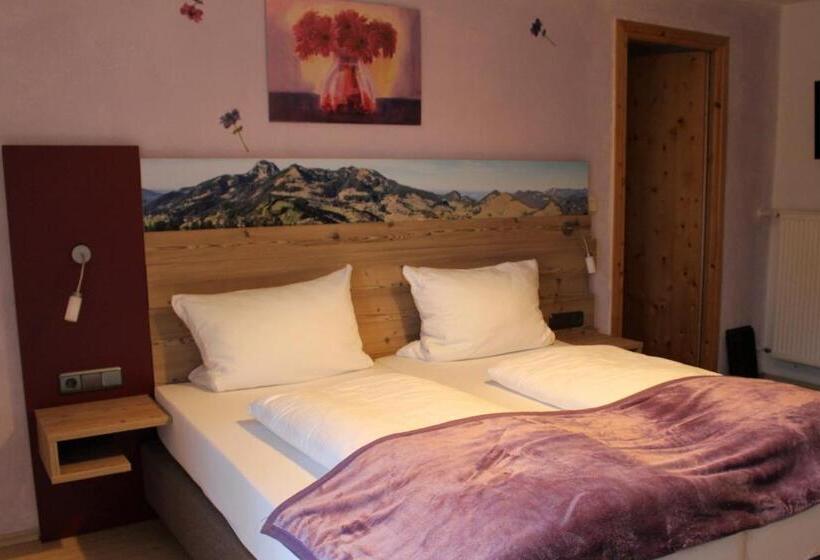 标准间, Berggasthaus Kraxenberger