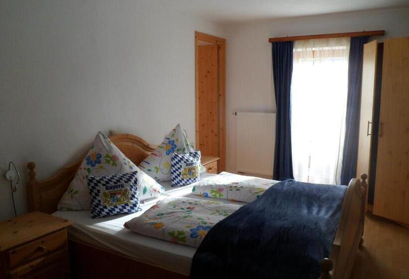 家庭间, Berggasthaus Kraxenberger