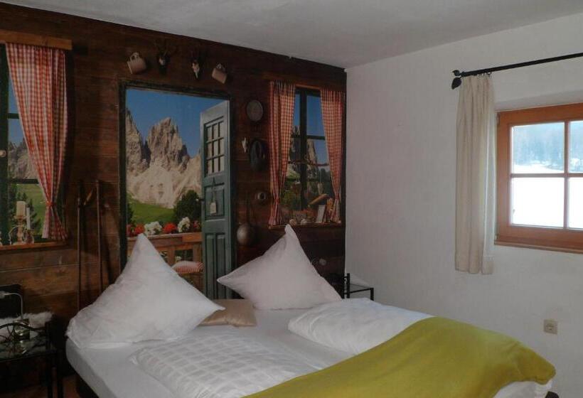 标准间, Berggasthaus Kraxenberger