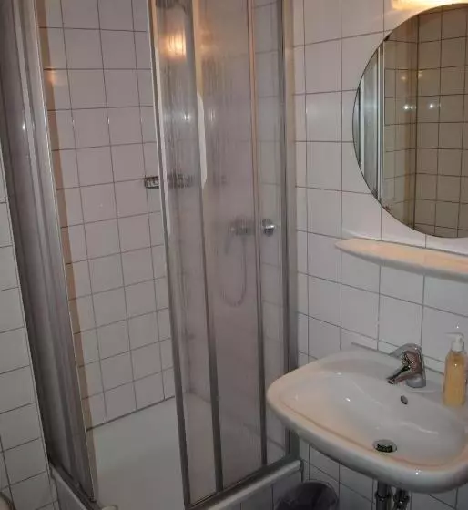 اتاق استاندارد یک نفره, Gastehaus Bavaria