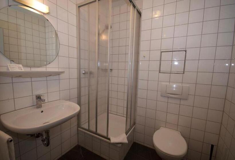Camera Standard, Gastehaus Bavaria