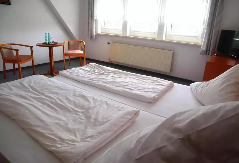 ベーシックルーム, Pension Zur Harburg