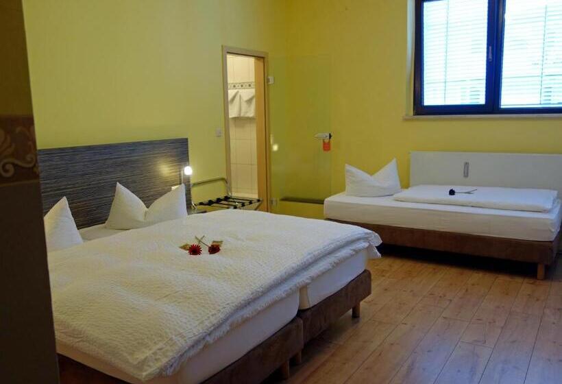 ファミリールーム, Stadthotel Regensburg