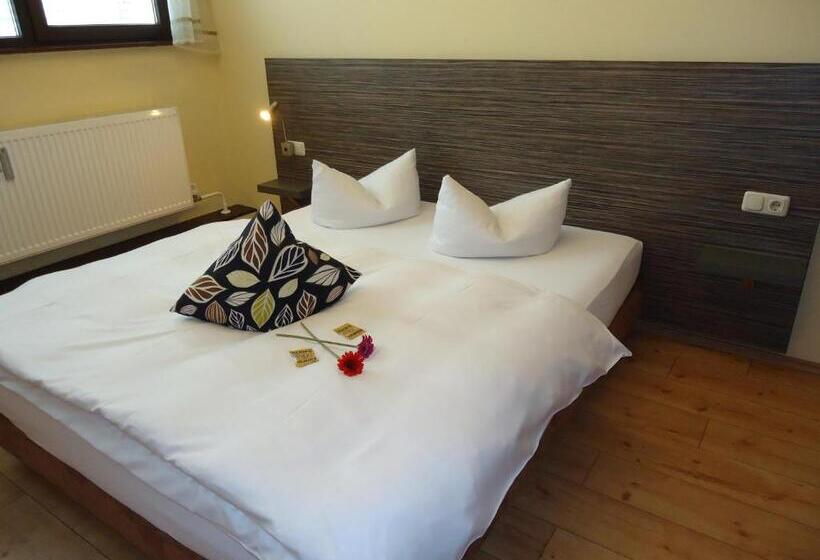 Семейный Номер, Stadthotel Regensburg