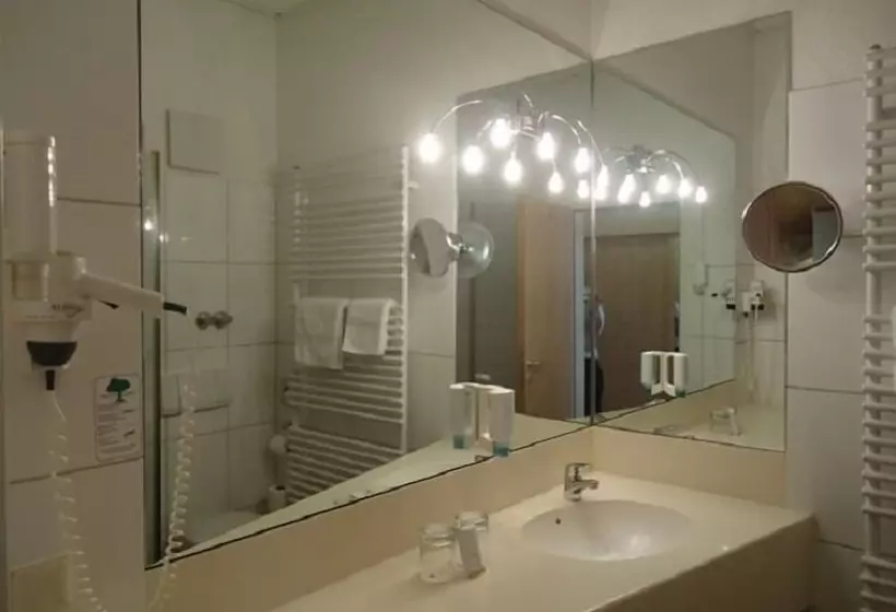 Standard Single Room, Thiesmann´s Hotel & Restaurant