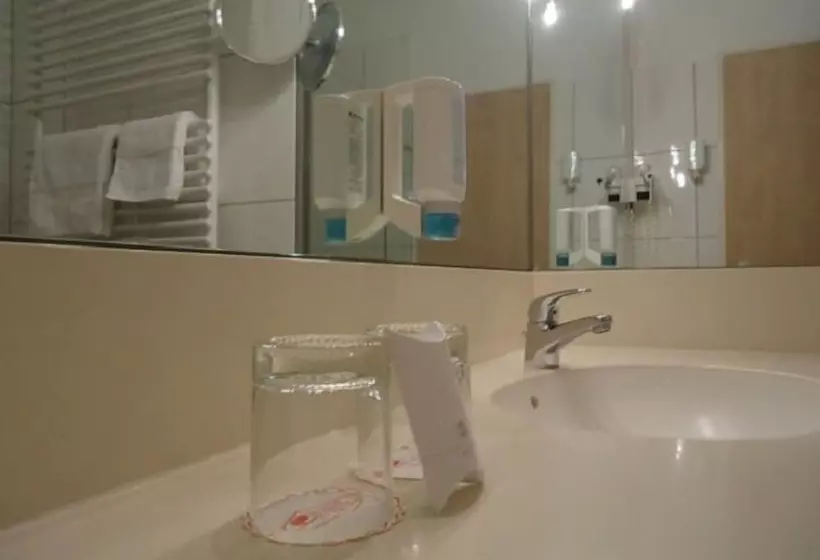 Standard Room, Thiesmann´s Hotel & Restaurant