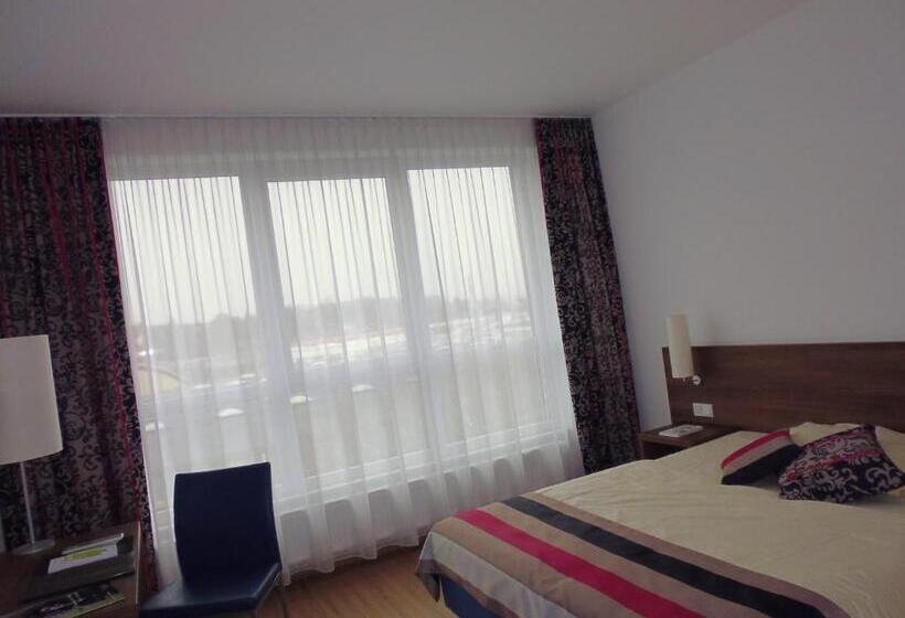 اتاق استاندارد یک نفره, Zar Hotel Vitalis