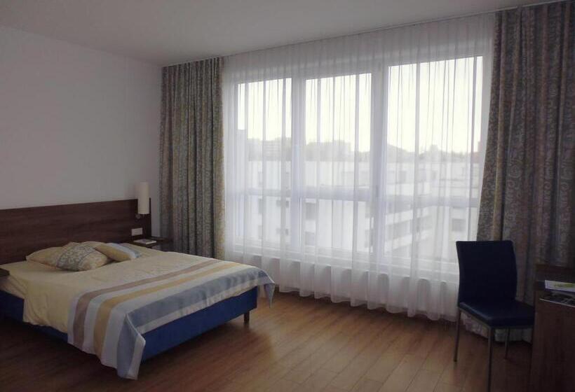 اتاق استاندارد یک نفره, Zar Hotel Vitalis