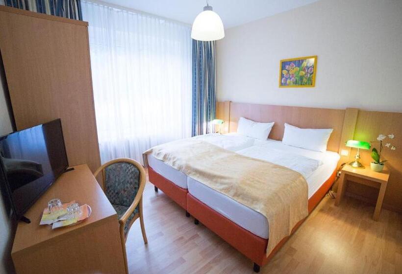 غرفة قياسية فردية, Berghotel Tambach