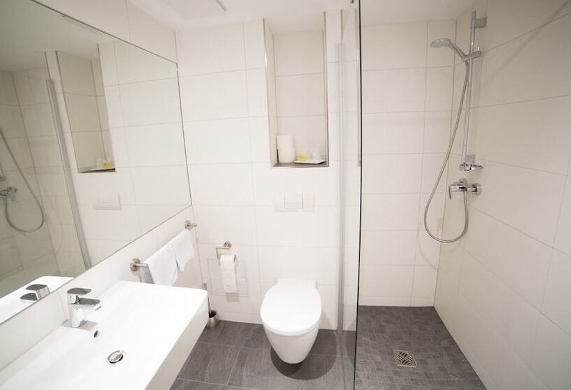 スタンダードシングルルーム, Berghotel Tambach