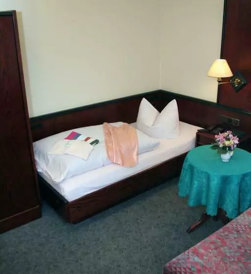 スタンダードシングルルーム, Familienhotel Zur Linde