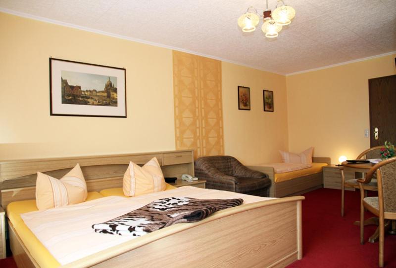 غرفة قياسية ثلاثية, Familienhotel Zur Linde