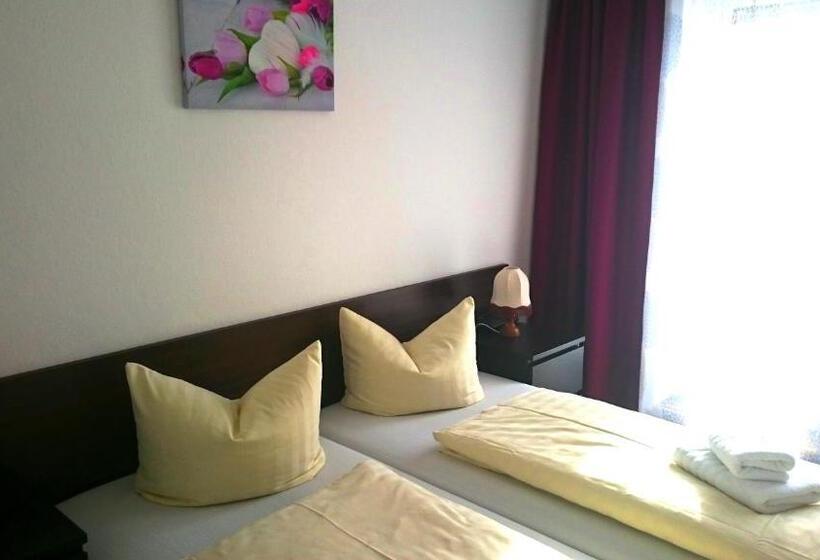 Номер Стандарт Трехместный, Ferienhotel Zwotatal