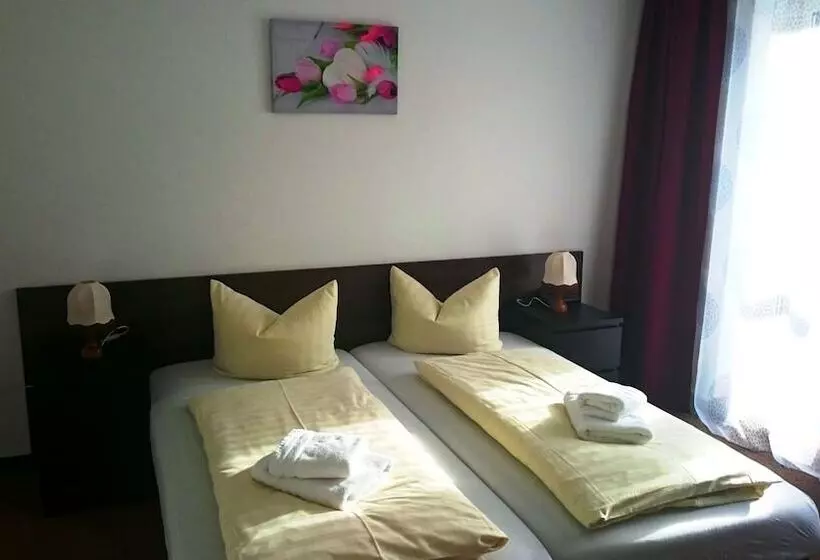 スタンダードトリプルルーム, Ferienhotel Zwotatal