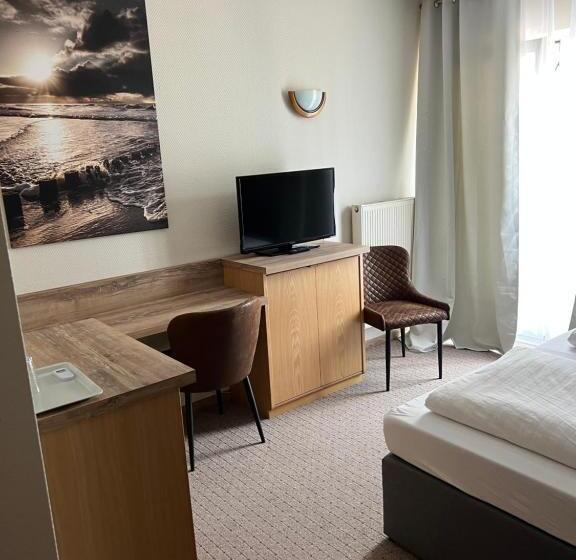 디럭스 룸 킹사이즈 침대, Aggertal