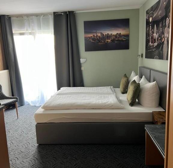 디럭스 룸 킹사이즈 침대, Aggertal