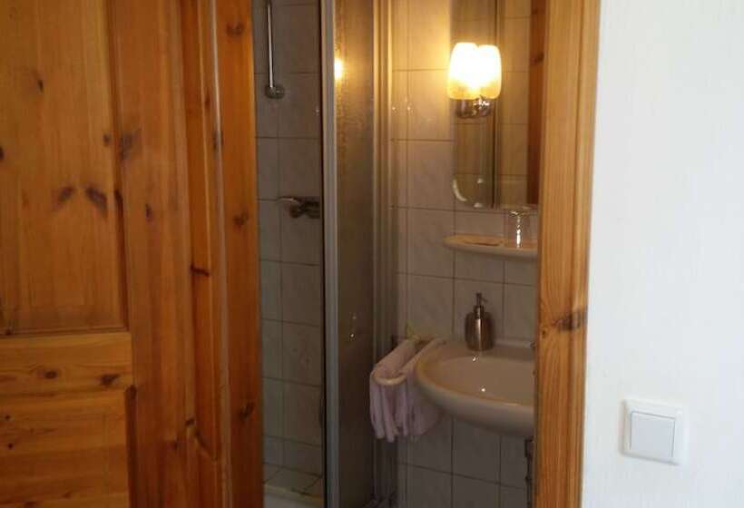 스탠다드 룸, Am Stadion