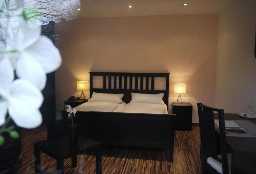 스탠다드 룸, Am Stadion