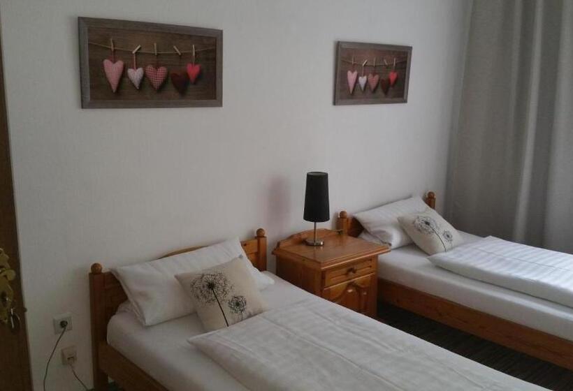 스탠다드 룸, Am Stadion