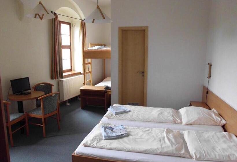 스탠다드 룸, Burg Hohnstein