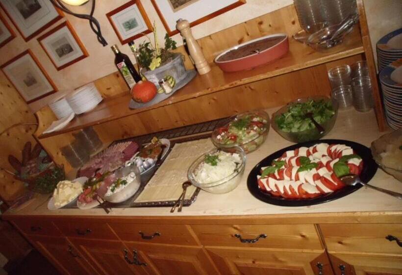 스탠다드 룸, Burg Hohnstein