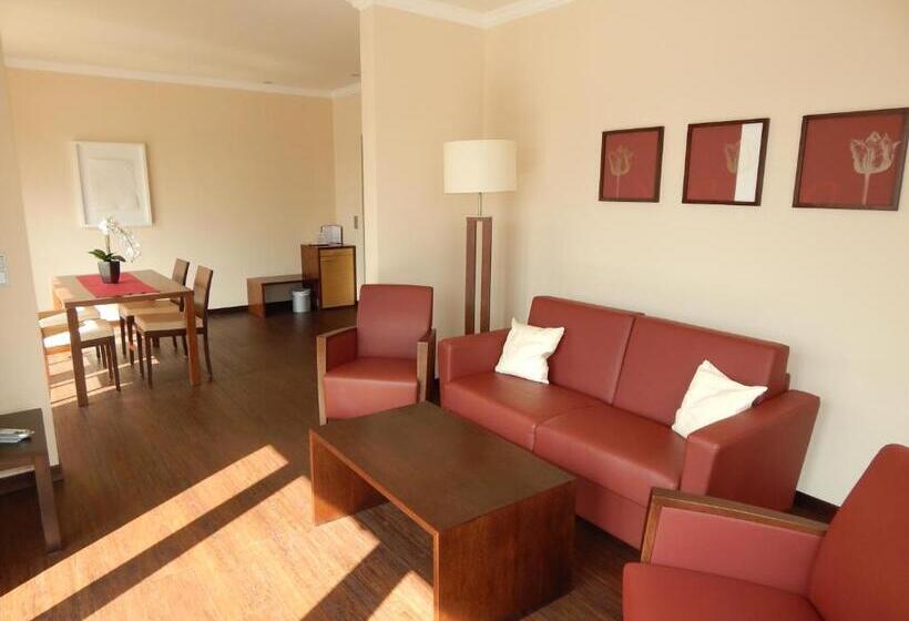 Suite with lake view, Der Seehof