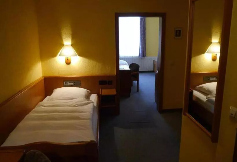 スタンダード４人部屋, Deutsche Eiche Northeim