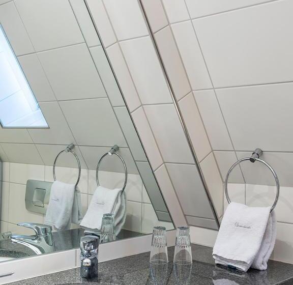 标准单人间, Domschenke