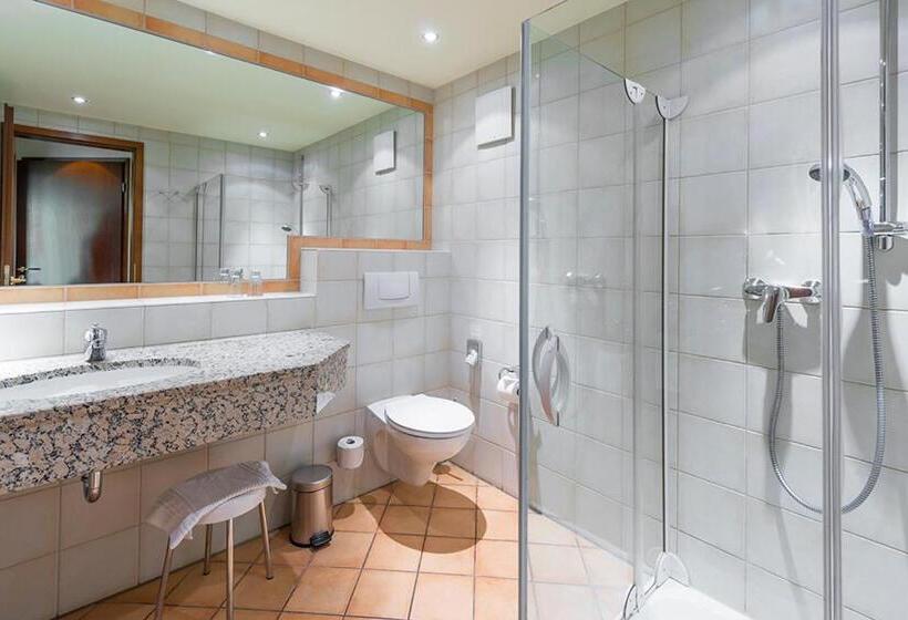 디럭스 룸, Domschenke