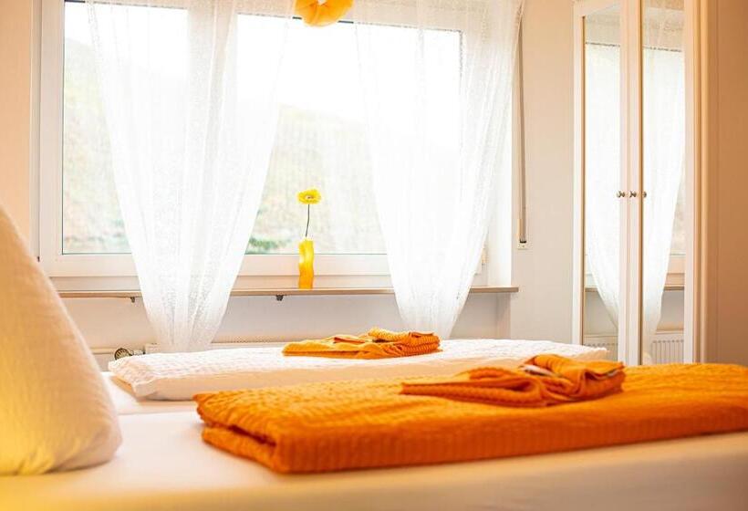 스탠다드 룸, Emmerich