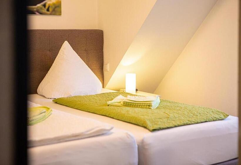 스탠다드 룸, Emmerich