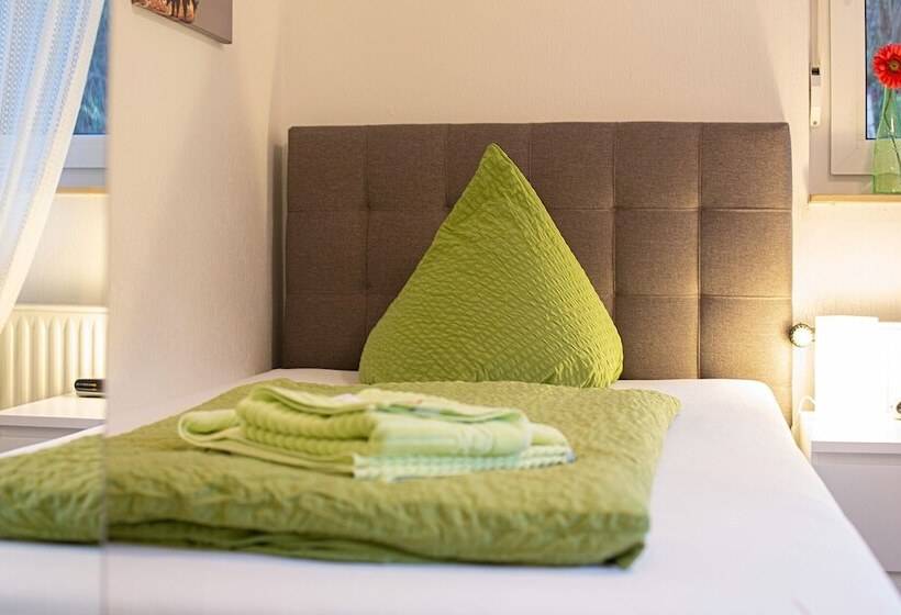 스탠다드 싱글 룸, Emmerich