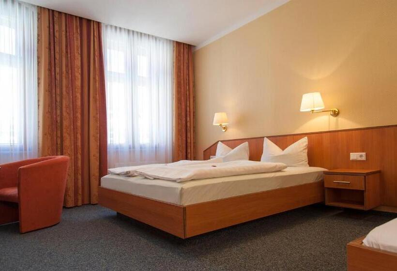 Номер Стандарт, Europa