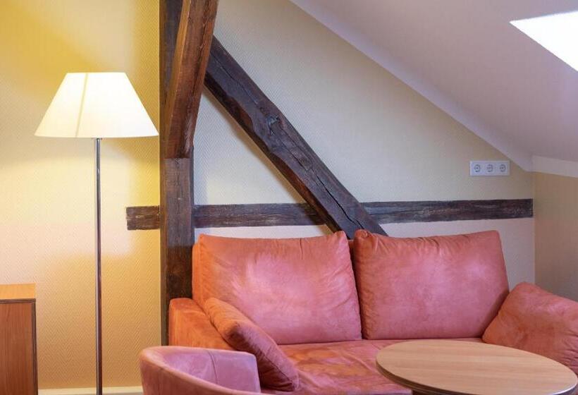 Номер Стандарт, Europa