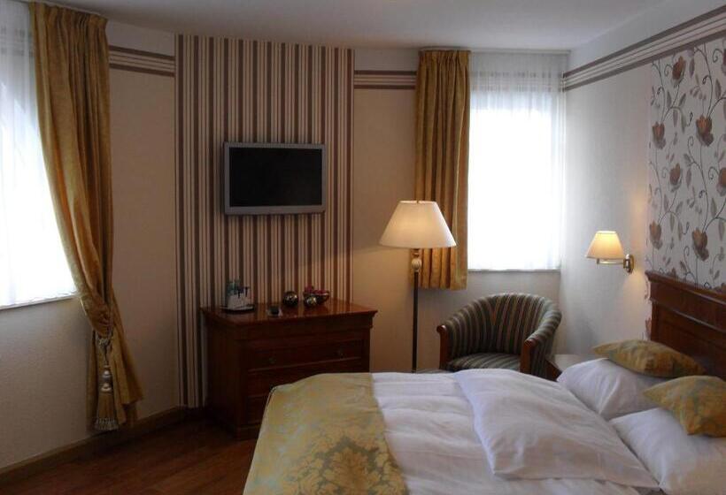 컴포트 룸, In Piazza