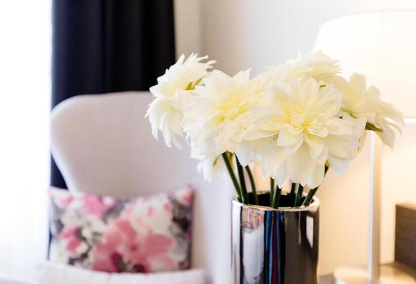 标准间, Restaurant Zwergschlösschen