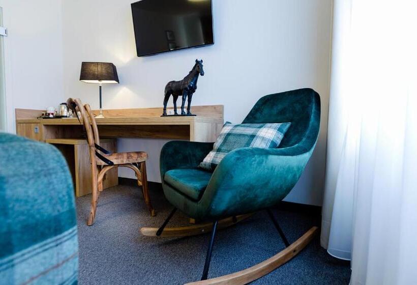 标准间, Restaurant Zwergschlösschen