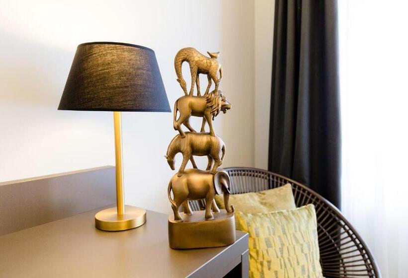 标准间, Restaurant Zwergschlösschen